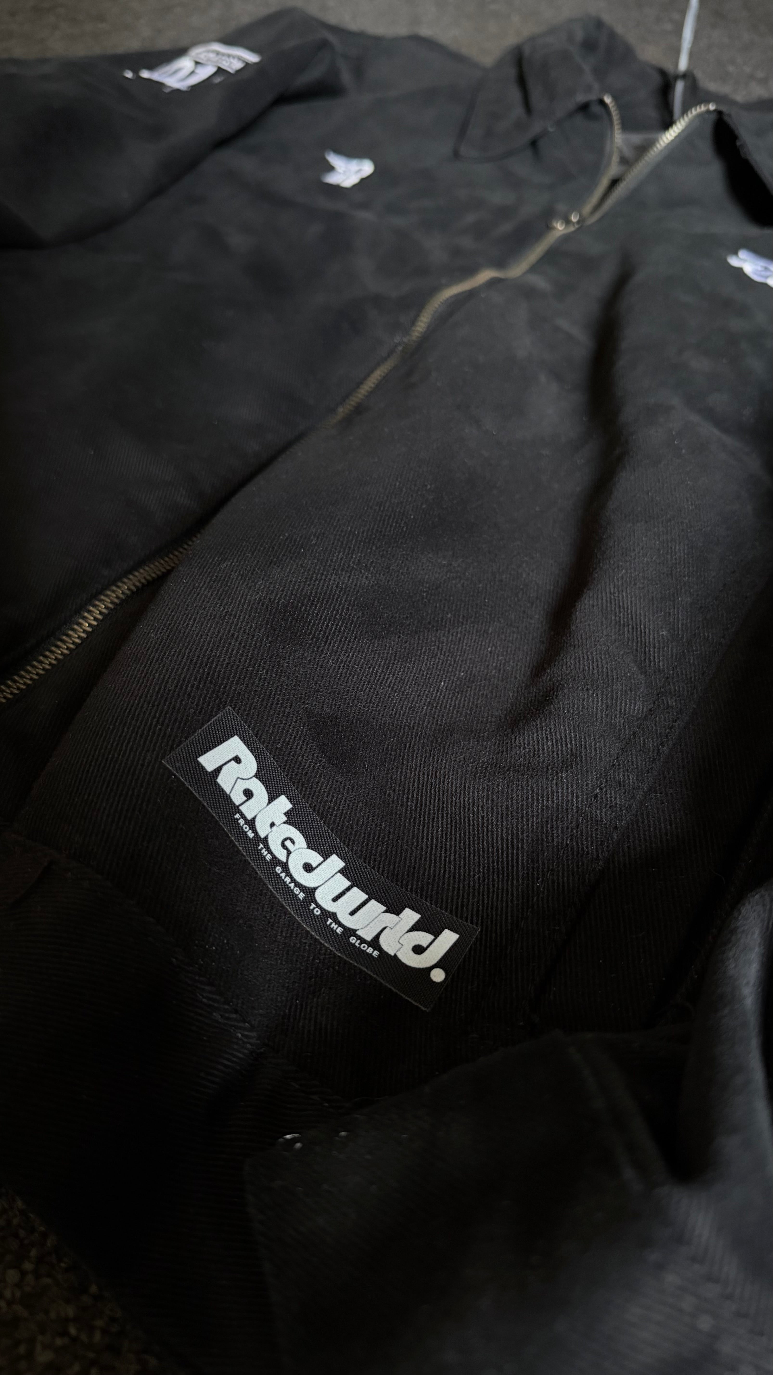 001 — FOUNDATION JACKET